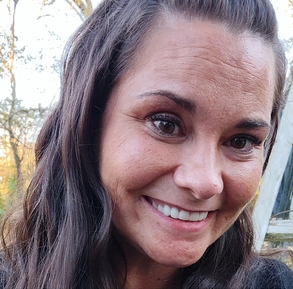 Meet your Posher, Ashley - Picture 4 of 6